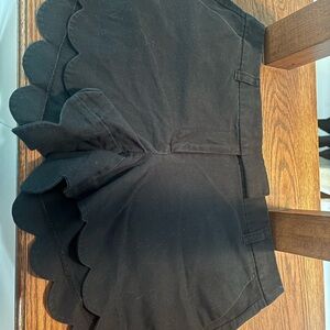 Black J. Crew Scalloped Women's Shorts